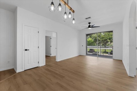 Condominio en venta en Altamonte Springs, Florida, 3 dormitorios, 112.23 m2 № 1803646 - foto 8