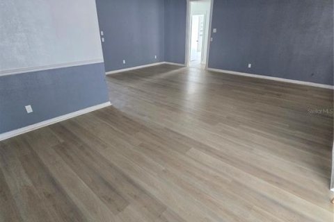 Снять в аренду виллу или дом в Ривервью, Флорида 1 комната, 146.14м2, № 1677014 - фото 2
