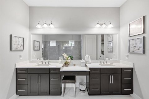 Casa en venta en Tampa, Florida, 4 dormitorios, 289.58 m2 № 2237832 - foto 27