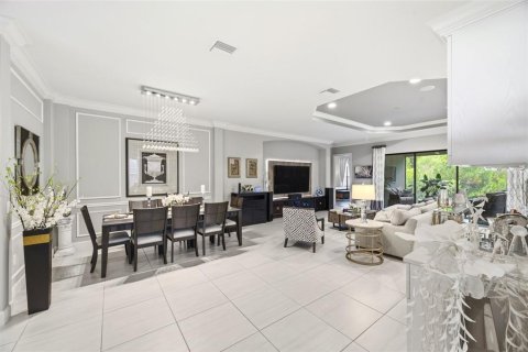 Casa en venta en Tampa, Florida, 4 dormitorios, 289.58 m2 № 2237832 - foto 9