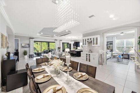 Casa en venta en Tampa, Florida, 4 dormitorios, 289.58 m2 № 2237832 - foto 10