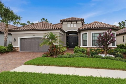 Casa en venta en Tampa, Florida, 4 dormitorios, 289.58 m2 № 2237832 - foto 3