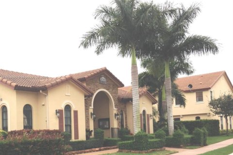 Купить кондоминиум в Дорал, Флорида 3 спальни, 172.24м2, № 1960831 - фото 3