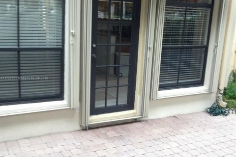 Купить кондоминиум в Дорал, Флорида 3 спальни, 172.24м2, № 1960831 - фото 7