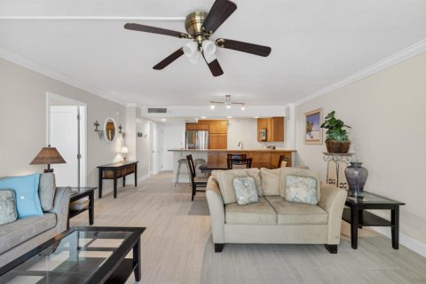 Condominio en venta en Lauderdale-by-the-Sea, Florida, 1 dormitorio, 82.68 m2 № 2179359 - foto 8