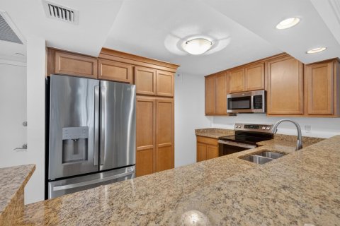 Condominio en venta en Lauderdale-by-the-Sea, Florida, 1 dormitorio, 82.68 m2 № 2179359 - foto 7