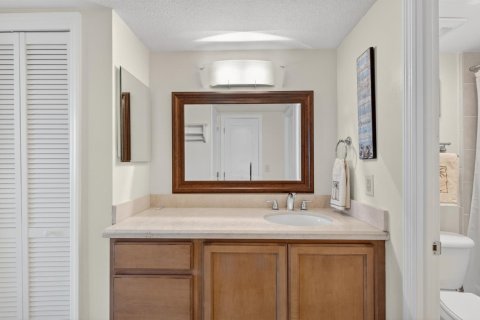 Condominio en venta en Lauderdale-by-the-Sea, Florida, 1 dormitorio, 82.68 m2 № 2179359 - foto 15
