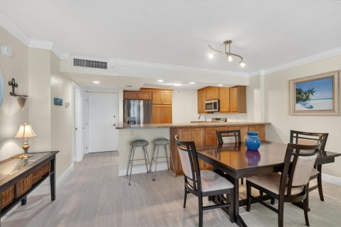 Condominio en venta en Lauderdale-by-the-Sea, Florida, 1 dormitorio, 82.68 m2 № 2179359 - foto 3