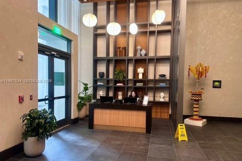 Купить кондоминиум в Майами, Флорида 32.52м2, № 2011479 - фото 3