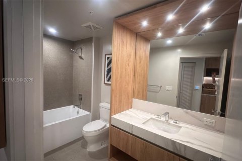 Купить кондоминиум в Майами, Флорида 32.52м2, № 2011479 - фото 13