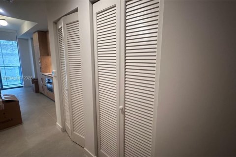 Купить кондоминиум в Майами, Флорида 32.52м2, № 2011479 - фото 6