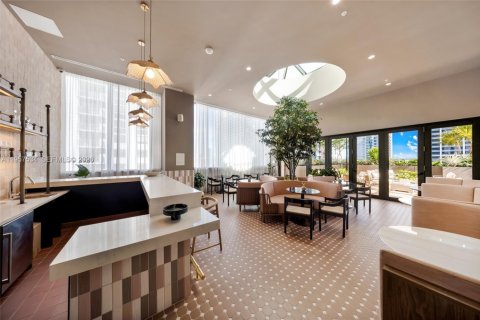 Купить кондоминиум в Майами, Флорида 32.52м2, № 2011479 - фото 25