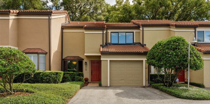 Condo in Maitland, Florida, 2 bedrooms № 2201287