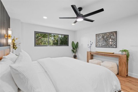 Condo in Maitland, Florida, 2 bedrooms № 2201287 - photo 21