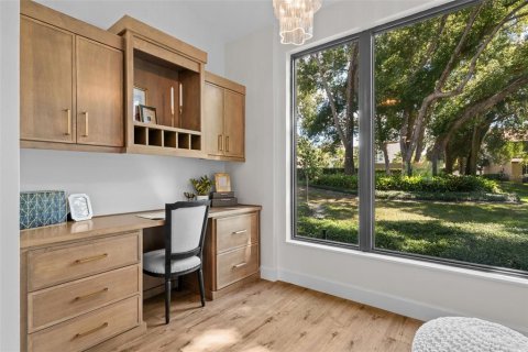 Condo in Maitland, Florida, 2 bedrooms № 2201287 - photo 18