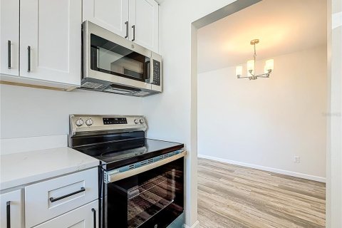 Condominio en venta en Treasure Island, Florida, 1 dormitorio, 62.24 m2 № 2198002 - foto 28