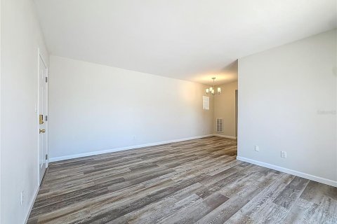 Condominio en venta en Treasure Island, Florida, 1 dormitorio, 62.24 m2 № 2198002 - foto 23