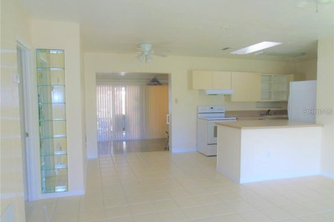Villa ou maison à vendre à Port Charlotte, Floride: 3 chambres, 192.03 m2 № 2210420 - photo 19