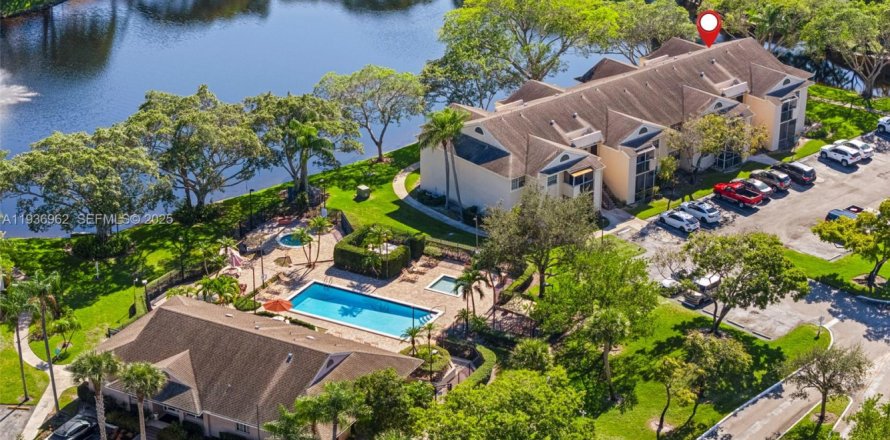 Condo in Deerfield Beach, Florida, 2 bedrooms  № 1994821