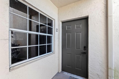 Condo in Deerfield Beach, Florida, 2 bedrooms  № 1994821 - photo 4