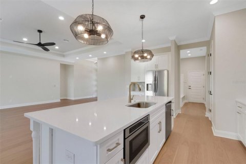 House in Lakeland, Florida 4 bedrooms, 243.68 sq.m. № 1680963 - photo 6