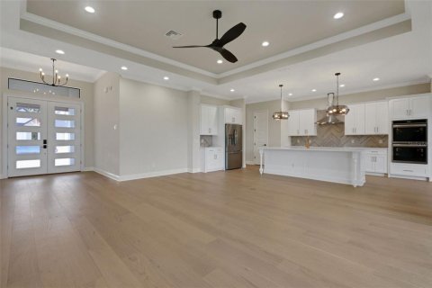 House in Lakeland, Florida 4 bedrooms, 243.68 sq.m. № 1680963 - photo 4