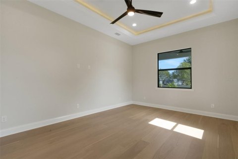 House in Lakeland, Florida 4 bedrooms, 243.68 sq.m. № 1680963 - photo 12