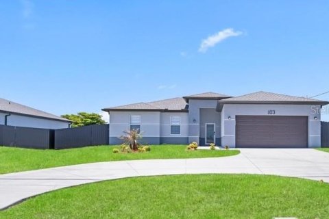 Villa ou maison à Cape Coral, Floride 3 chambres, 126.16 m2 № 2204523
