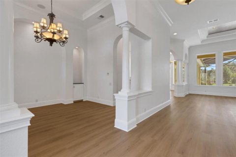 House in Lakeland, Florida 6 bedrooms, 482.44 sq.m. № 2419308 - photo 7