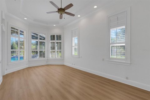 House in Lakeland, Florida 6 bedrooms, 482.44 sq.m. № 2419308 - photo 24