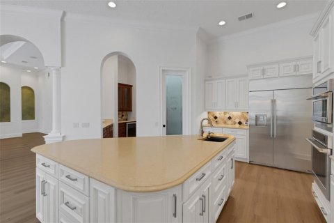 House in Lakeland, Florida 6 bedrooms, 482.44 sq.m. № 2419308 - photo 13