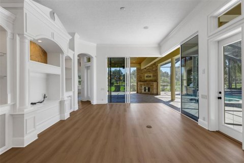 House in Lakeland, Florida 6 bedrooms, 482.44 sq.m. № 2419308 - photo 23