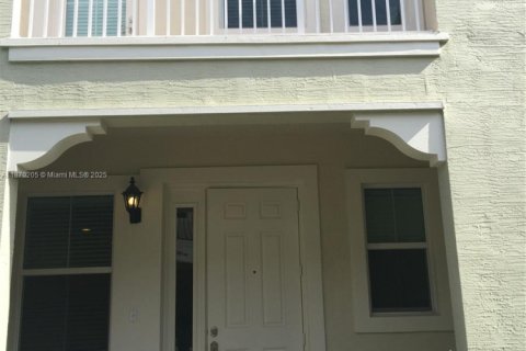 Touwnhouse à louer à Sunrise, Floride: 3 chambres, 144.09 m2 № 1895573 - photo 3