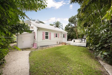 House in Miami, Florida 2 bedrooms, 148.46 sq.m. № 1923012 - photo 24