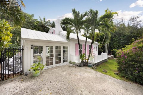 House in Miami, Florida 2 bedrooms, 148.46 sq.m. № 1923012 - photo 26