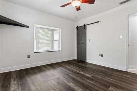 Купить виллу или дом в Тампа, Флорида 8 комнат, 160.91м2, № 2216915 - фото 23