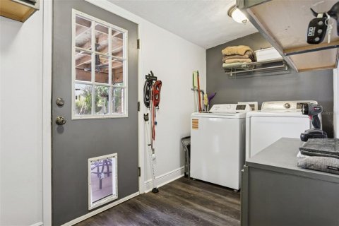 Купить виллу или дом в Тампа, Флорида 8 комнат, 160.91м2, № 2216915 - фото 24