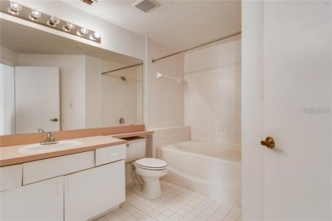 Apartamento en alquiler en Orlando, Florida, 2 dormitorios, 104.61 m2 № 1883130 - foto 7