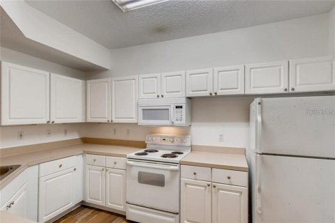 Apartamento en alquiler en Orlando, Florida, 2 dormitorios, 104.61 m2 № 1883130 - foto 3