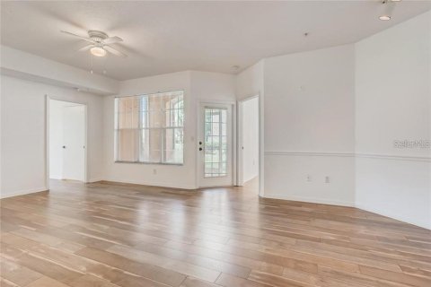 Apartamento en alquiler en Orlando, Florida, 2 dormitorios, 104.61 m2 № 1883130 - foto 2