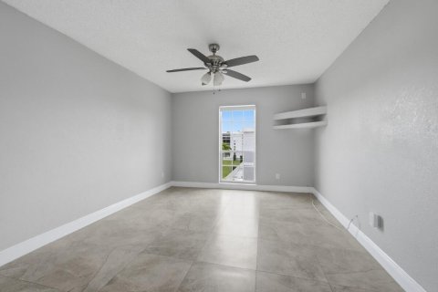 Copropriété à louer à Pembroke Pines, Floride: 2 chambres, 102.19 m2 № 2181326 - photo 19