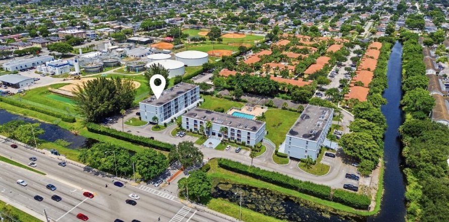 Condo à Pembroke Pines, Floride, 2 chambres  № 2181326