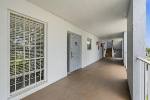 Copropriété à louer à Pembroke Pines, Floride: 2 chambres, 102.19 m2 № 2181326 - photo 30