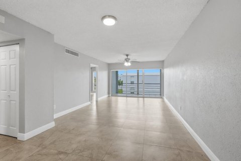 Copropriété à louer à Pembroke Pines, Floride: 2 chambres, 102.19 m2 № 2181326 - photo 6