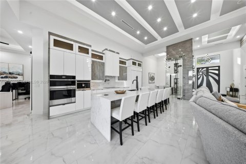 Casa en venta en Cape Coral, Florida, 4 dormitorios, 301.1 m2 № 2026075 - foto 9