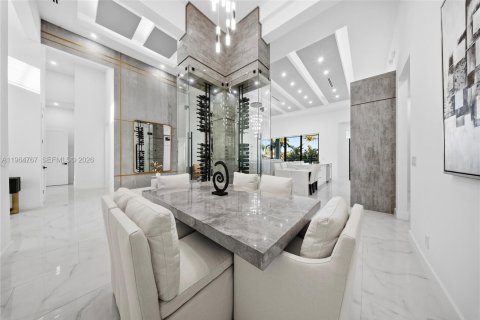 Casa en venta en Cape Coral, Florida, 4 dormitorios, 301.1 m2 № 2026075 - foto 11