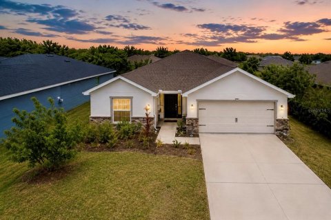 House in Parrish, Florida 3 bedrooms, 186.45 sq.m. № 2128902