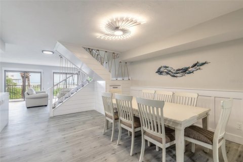 Condominio en venta en New Smyrna Beach, Florida, 4 dormitorios, 190.45 m2 № 1530238 - foto 9