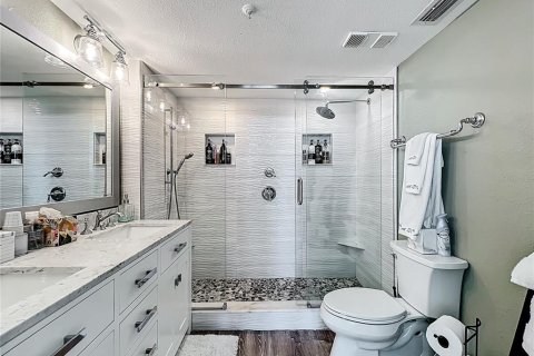 Condominio en venta en Madeira Beach, Florida, 2 dormitorios, 131.46 m2 № 1761421 - foto 17