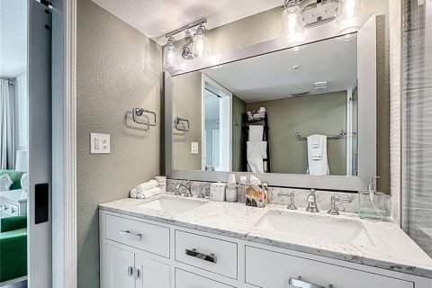 Condominio en venta en Madeira Beach, Florida, 2 dormitorios, 131.46 m2 № 1761421 - foto 18